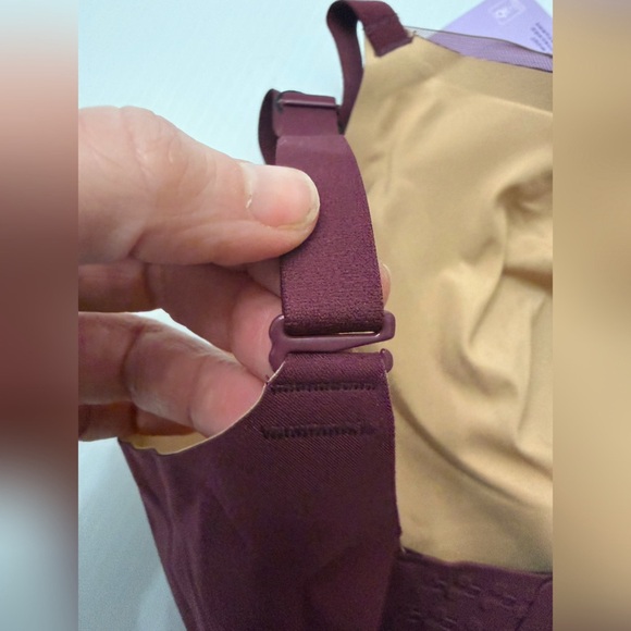 Honeylove Crossover Wireless Bra  - Medium - 36 B/C - Picture 6 of 10